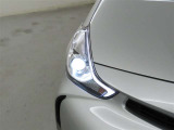 消費電力が少なく長寿命のLEDヘッドランプを装備しております。