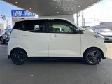 お車の保証については、年式・走行距離等の条件により異なります。詳しくは店頭にてお問い合わせ頂ければ幸いです。