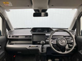 見晴らしが良く開放的な車内。視界も良好でストレス無く快適なドライブをご提供できます♪