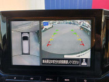 アラウンドビューモニターが装備されてるから、駐車場での車庫入れや、狭い道での走行もカメラで確認が出来るので安心。