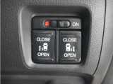 ◆両側電動スライドドア◆狭い駐車場でも乗り降りが楽々♪お子様が隣の車にドアを当ててしまう心配もございません!小さなお子様連れの方もこれで安心。