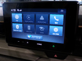 CD、DVD、Bluetooth、AM、FM、AUX、スマートフォン接続ができます。