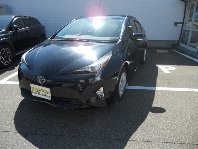 プリウス 1.8 S セーフティ プラス 
