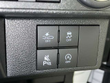アイドリングストップ機能がついているので、停車時にエンジンを止めて燃料消費を抑えます。環境にもお財布に優しいですね♪