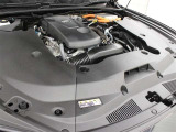 A25A-FXS型 2.5L 直4 DOHCエンジンと2NM型 交流同期電動機のハイブリッドシステム搭載、FR駆動です。