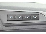 【電動パワーシート】3人までシートのポジションを設定できます。運転しやすいベストポジションを見つけて、快適なドライブを楽しんでください。