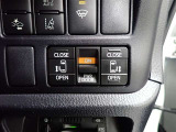 両側電動スライドドアのスイッチ付です。車内からもスイッチひとつで楽にドアの開閉が可能です。電動なので開閉時に力を使う必要がなく、半ドアになることもありません!