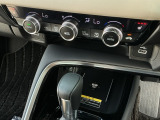 運転席、助手席にシートヒーターを装備(*^_^*)寒い日もポカポカ快適ですよ。