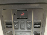 スマートキーや運転席のスイッチで後席両側スライドドアの開閉が可能♪電動だから力を入れてドアを開ける必要が無く、小さなお子様でも簡単に開け閉めでき快適です♪