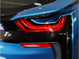 BMWの伝統の丸目4灯ヘッドライトでございます。LEDライトで視認性もよく明るく安全性の向上につながります。