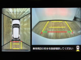 ご覧のパノラマモニターの他にステアリングスイッチも付いていますよ♪