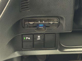 料金所をノンストップでスムーズに通過できるETC車載器!休日割引などのメリットも受けられ、お出かけの必須アイテムです。