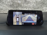 360&deg;ビューモニターを搭載しています。コーナーセンサーと合せてお使いいただくことで、安全、安心にお車の取り回しを行っていただけます