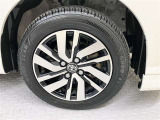 純正のホイールを使用していますので足元周りの見栄えも良く、車体を綺麗に魅せてくれますサイズ165/65R14