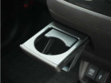 ◆ドリンクホルダー◆手の届きやすい場所にドリンクホルダーがあり、とても便利です。