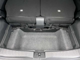荷室の写真です。乗る人や荷物に合わせてフレキシブルに対応できます!!