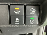 路外逸脱抑制機能は車が車線からはみ出しそうなときに車線内に戻すようにドライバーへお知らせします