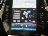 オートエアコンで快適な室内です。