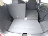 シートアレンジ出来ます!荷物の形状に合わせてシートを倒し、無駄なく車内を活用できます!