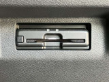ETC車載器付きです♪高速道路をスイスイと通過!で、キャシュレス!クルマは料金所をノンストップで通過することができます☆