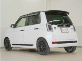 運転席のスペースはゆったりしていて、視界も広く確保されているので普段の運転からロングドライブまで快適です。