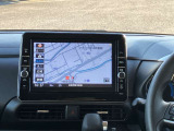 日産純正9インチメモリーナビ(MM321D-L)装備、NissanConnectサービス対応、オペレーター通話や音声対話検索、スマホアプリと連動などに対応した高機能ナビ。