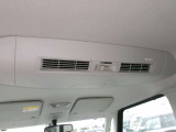 車内全体に快適な風を送り込みます☆ナノイー付きで除菌消臭機能も付いてます