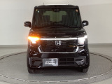 LEDヘッドライトを装備しています。LEDヘッドライトはとても明るく、雨の日や夜間走行も安全・安心です。