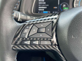 ステアリングスイッチも付いておりますので、運転中でも音量の変更など可能です。