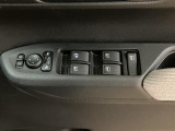 もちろん電動格納ミラー、パワーウィンドーも装備です!