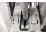 ■シートヒーター■ 素早く暖かくなります!実車で体感ください。北陸の寒い冬でも快適なドライブになりますね。