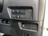 便利な両側オートスライドドアが付いておりますので狭い場所でも乗り降りが楽にできますよ♪