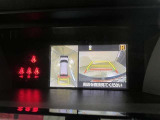 アラウンドビューモニターで車庫入れも安心