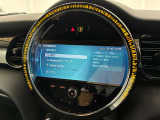 ★MINIには6個のエアバッグを標準装備。運転席/助手席エアバッグ、サイド・エアバッグ、ヘッド・エアバッグ。