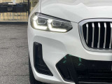 また、BMW正規認定中古車は、エマージェンシーサービスが自動付帯。24時間365日、皆様のカーライフをサポート致します。確かな安心のうえで、「駆けぬける歓び」をご堪能ください。