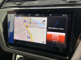 CarPlay対応のナビゲーションです。お使いのスマートフォンと連携させてオーディオや地図などを表示可能です。
