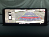 狭い場所での駐車やすれ違いなどでより的確な運転操作に役立つ360&deg;ビューモニターが装備されています。