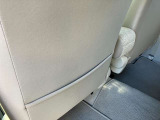 背面にも収納が!