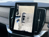 360℃カメラで狭い駐車場なども安心して駐車できます。