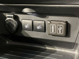 【シートヒーター(運転席・助手席)】寒さが厳しい朝も身体を直接温めることができ、快適に運転できます♪