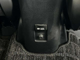 後席には車内電源がございます!