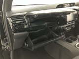 ご覧頂きましたお車が売約済みの場合もございます。ご来店いただく際、お手数ですがお電話にて 在庫の確認をお願い致します。