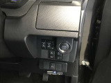 当店3階PDIセンターによる室内ルームクリーニング・除菌を全車に実施!オプションにてボディーコーティングも格安で施工致します★