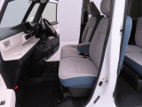 清潔で広々した座席です!是非、現車を見て体感してみてください。