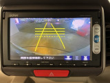 後方確認が便利なバックカメラ搭載、駐車時も安心です!!
