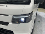 明るいLEDヘッドライトで夜間の走行も安心です!