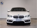 BMW代表的な特徴のキドニーグリル。BMWのすべてのモデルに採用され、BMWらしさを強調しております。
