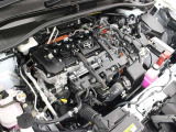 2ZR-FXE型 1.8L 直4 DOHCエンジンと1VM型 交流同期電動機のハイブリッドシステム搭載、FF駆動です。