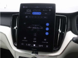 ボルボが世界に先駆けて開発した先進技術、エアピュリファイヤー(アドバンスト・エア・クリーナー、PM2.5センサー付)は、車内に侵入する有害なPM2.5微粒子を最大95%除去。車内の空気もクリーンです。