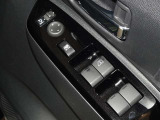 電動格納式ドアミラー・パワーウインドウを装備しています。